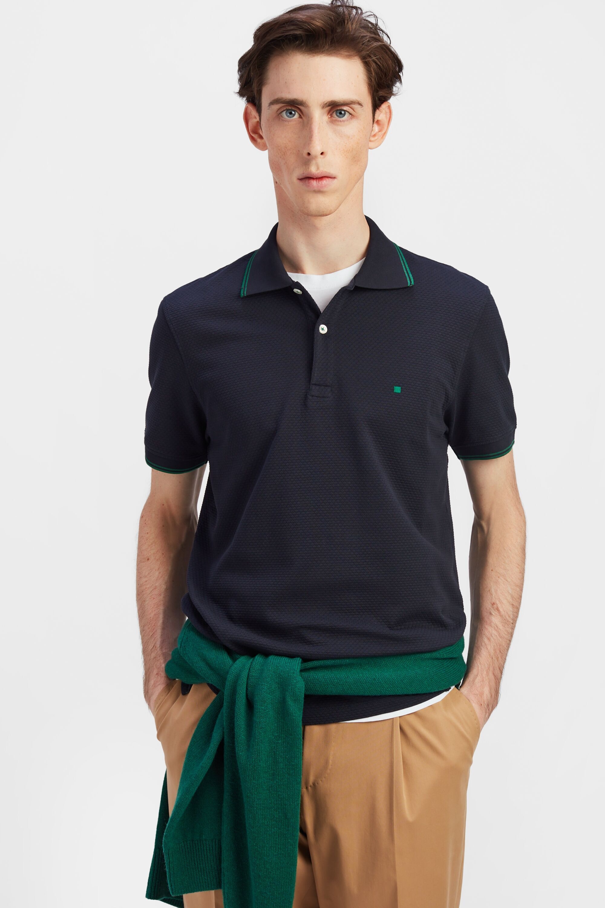 Contrast-tipped structured polo shirt