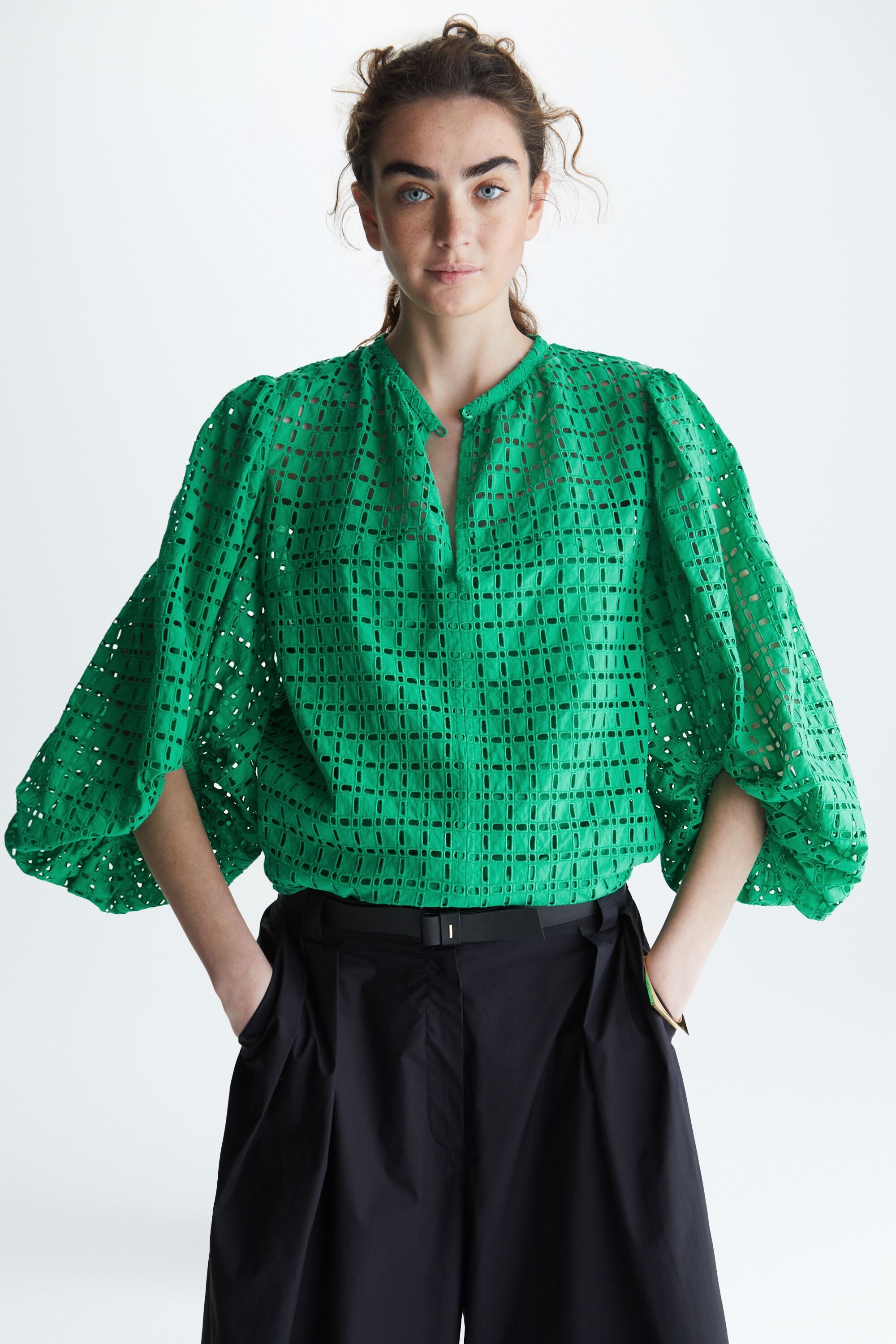 CUBE-SHAPED PERFORATED COTTON BLOUSE