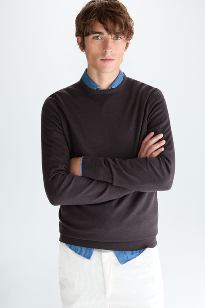 CREW NECK MERINO WOOL SWEATER