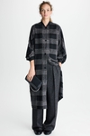 Chequered crepe oversize coat