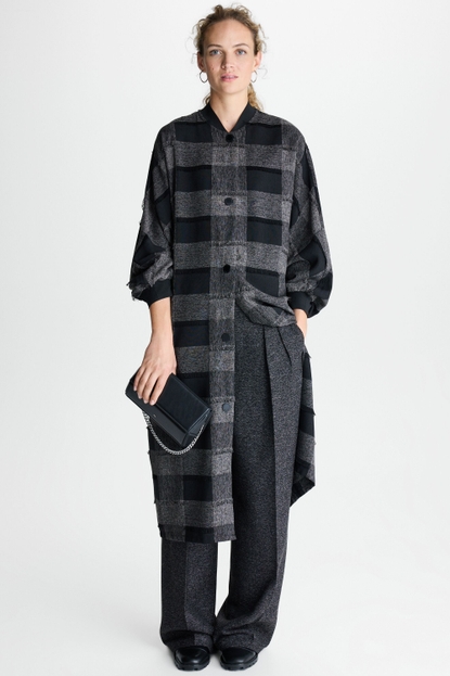 CHEQUERED CREPE OVERSIZE COAT