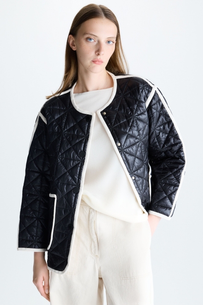 Origami-quilted nylon reversible coat