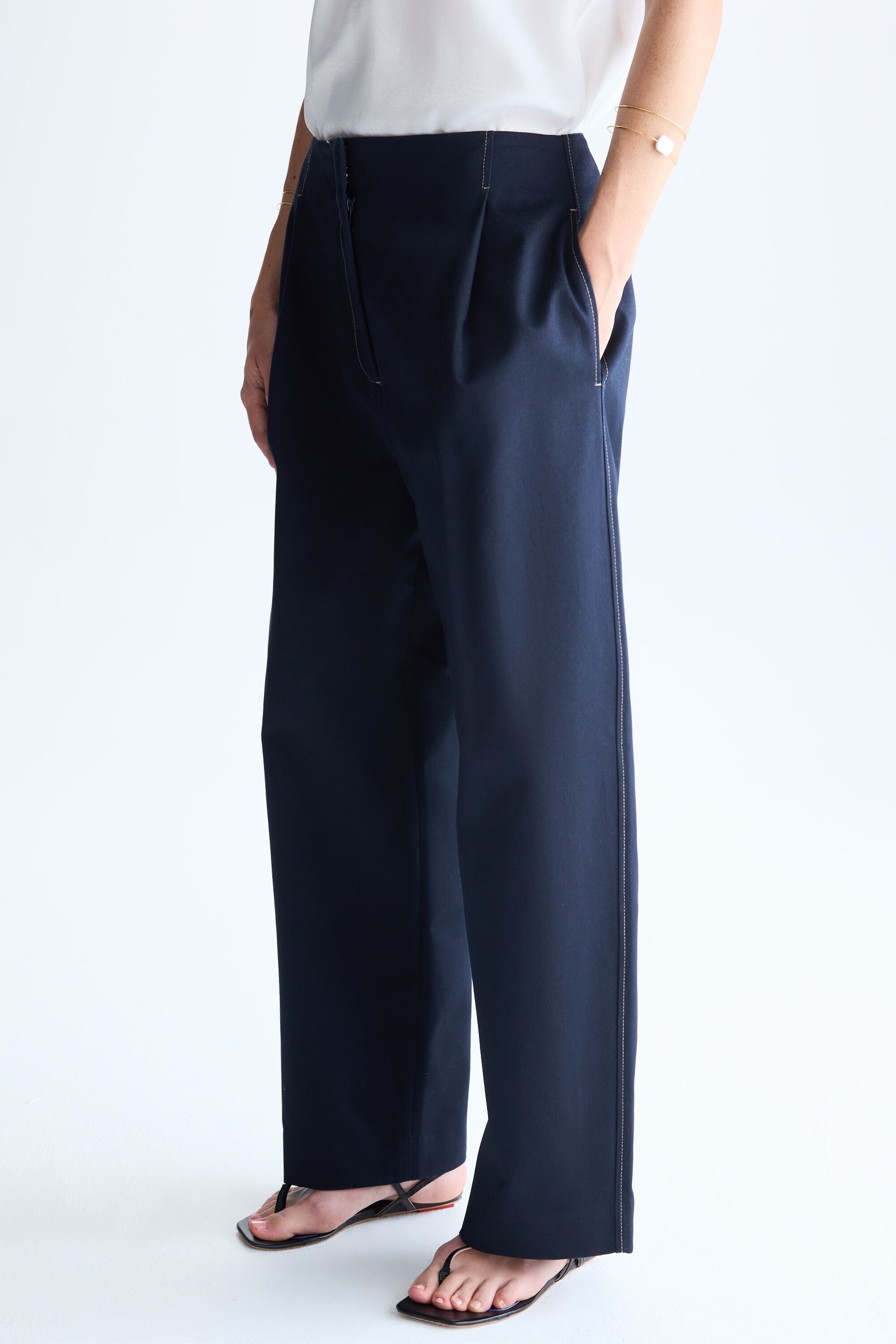 Pantalon gaucho sarga