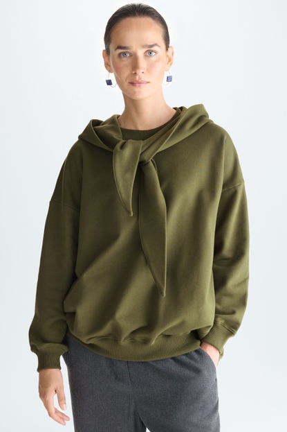 SUDADERA FELPA CAPUCHA EXTRAÍBLE