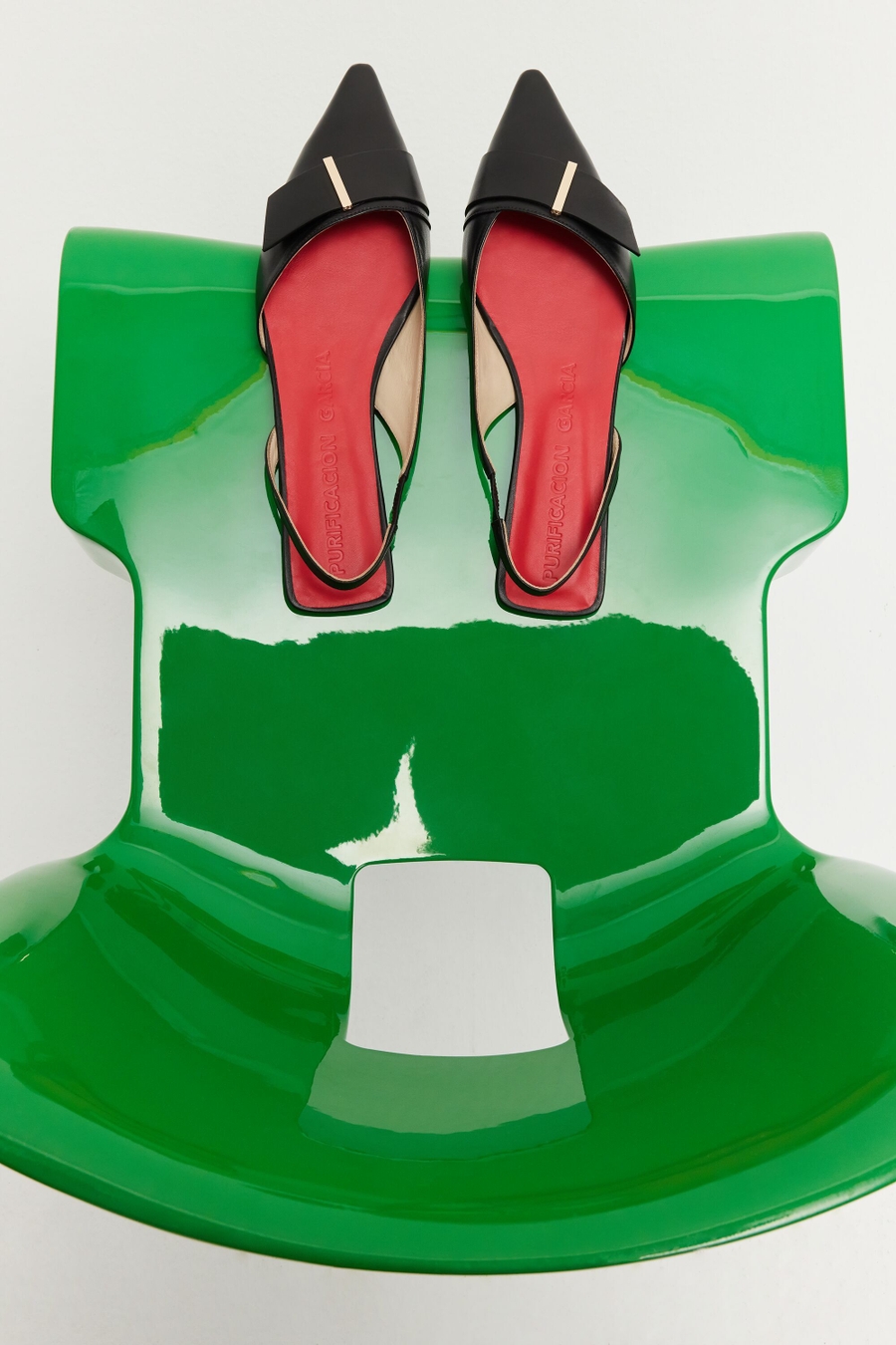 ZAPATO PLANO DESTALONADO PIEL OBI