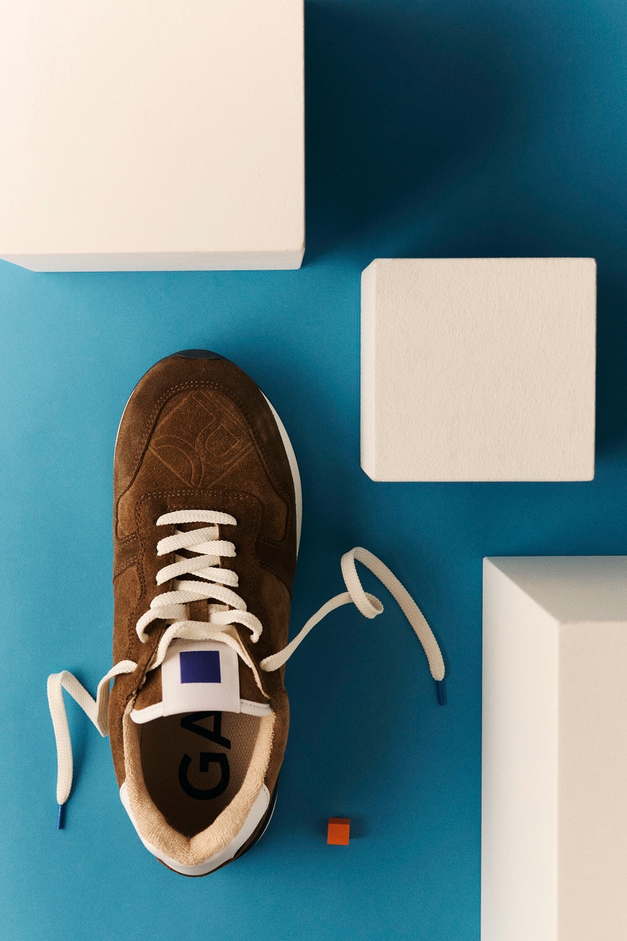 CUBO PG SUEDE SNEAKERS
