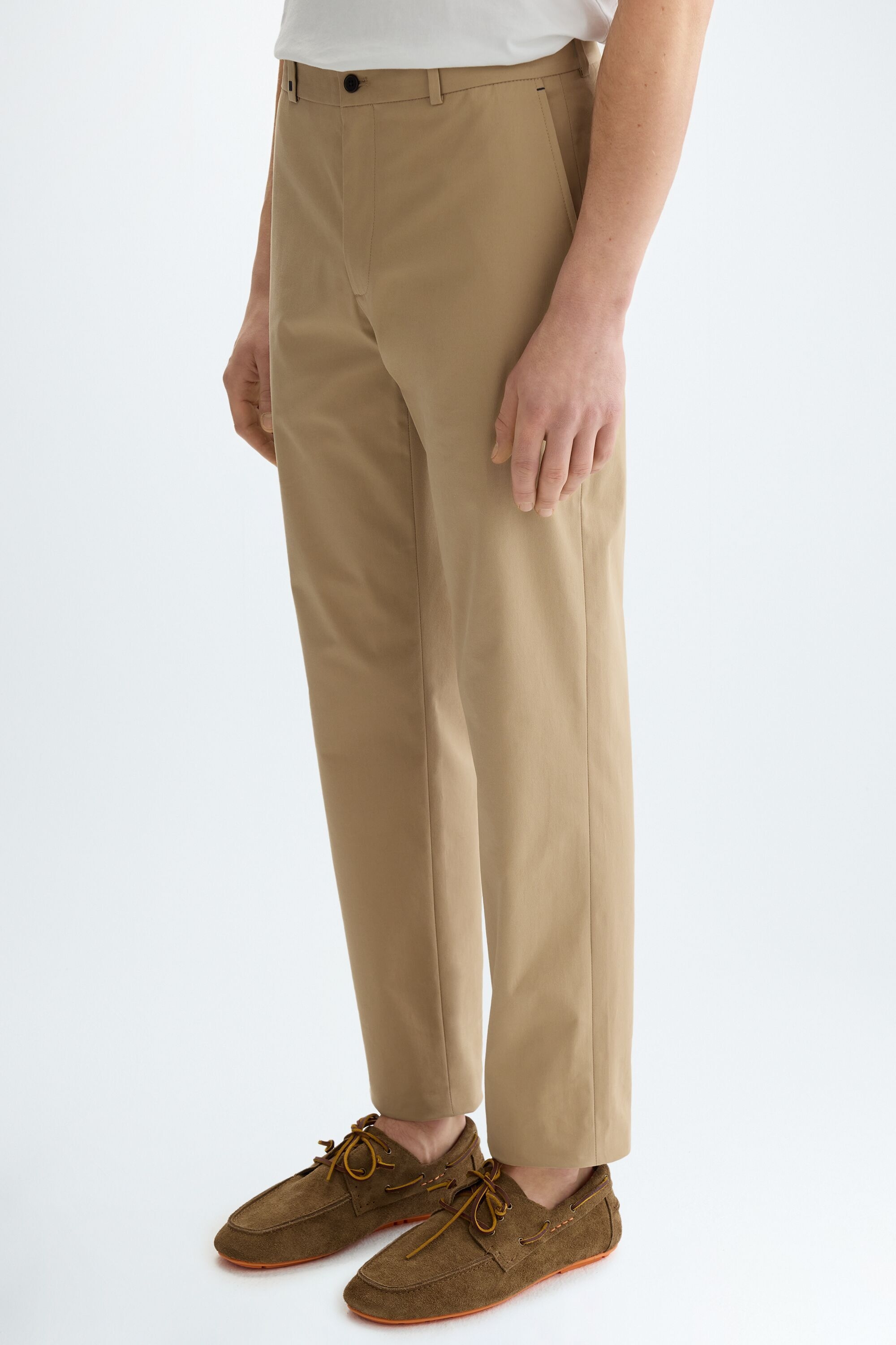 Pantalón chino regular fit sarga algodón