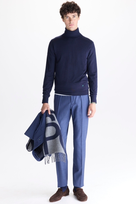 PANTALÓN DE TRAJE CLASSIC FIT FRESCO DE LANA