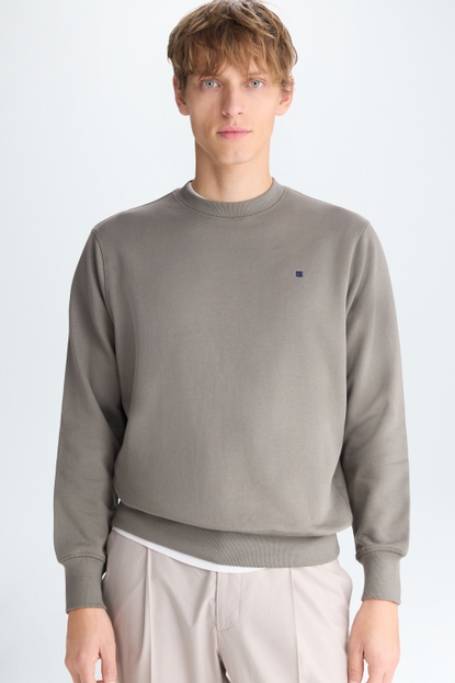 FLEECE SWEATSHIRT