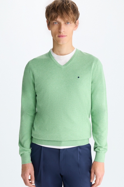 COTTON V-NECK SWEATER