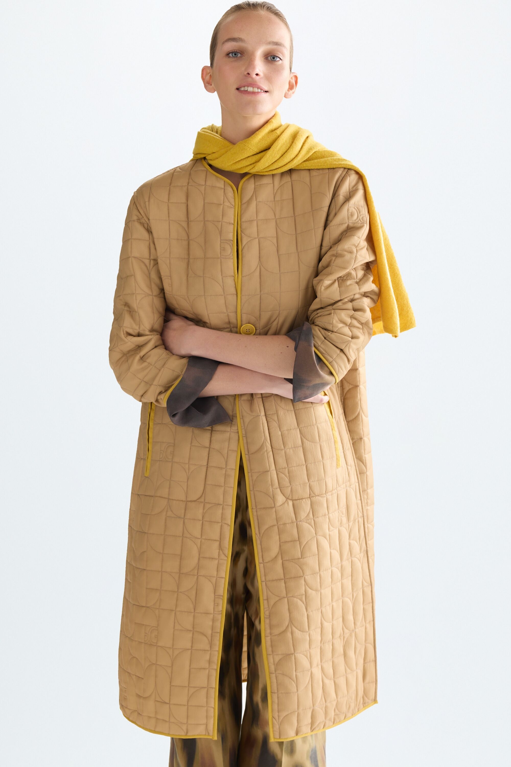 Abrigo largo reversible nylon acolchado