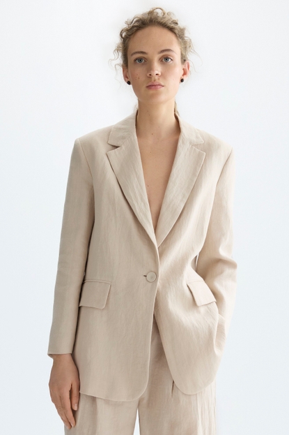 CRINKLE LINEN FITTED TAILORED JACKET