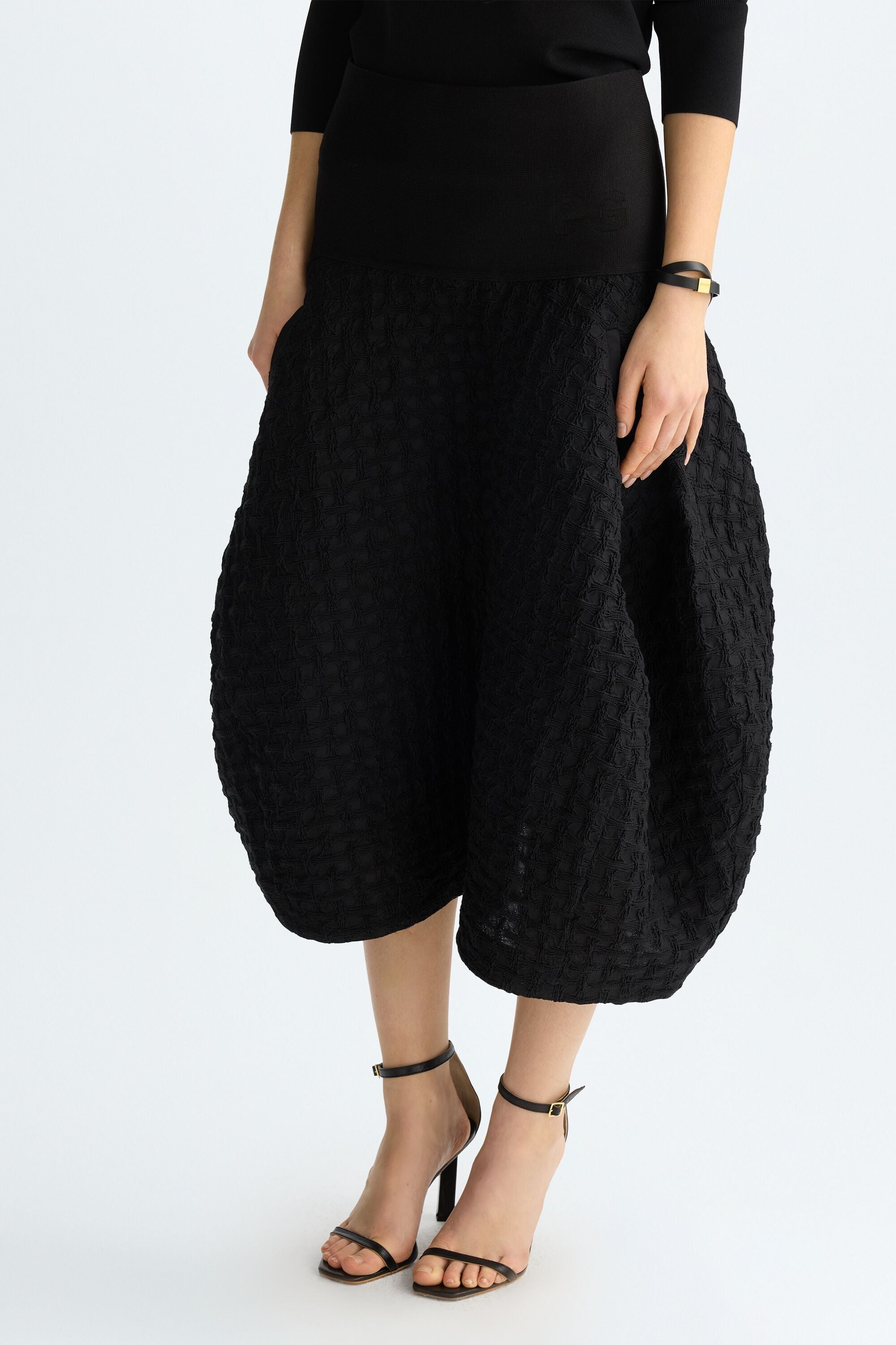 【13MONTH】Balloon Midi Skirt (BLACK) Balloon Midi Skirt - Black - Midi skirts - & Other Stories