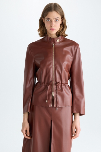 GATHERED WAIST FAUX-LEATHER FITTED JACKET