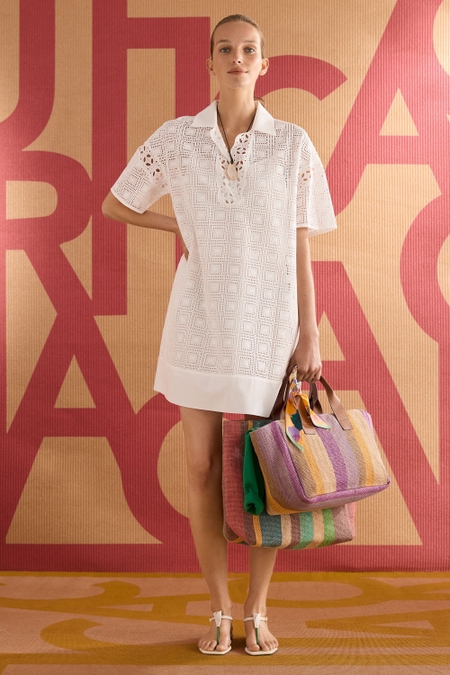 VESTIDO RECTO POPELÍN BORDADO TROQUELADO