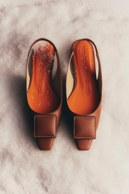 DOMINO LEATHER SLINGBACK FLATS