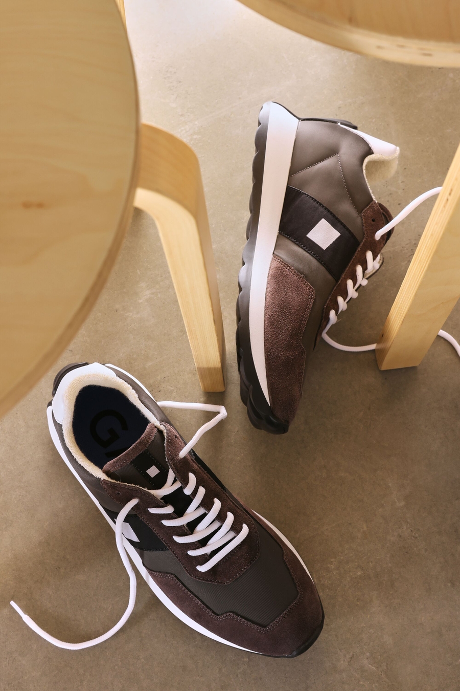 CHOCO PG CANVAS SUEDE SNEAKERS