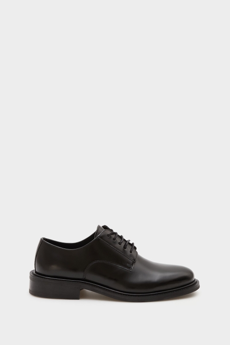 CLASSIC OXFORD SHOES