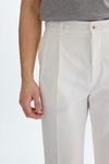 Pantalón relaxed fit sarga algodón