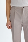 Pantalón relaxed fit sarga algodón