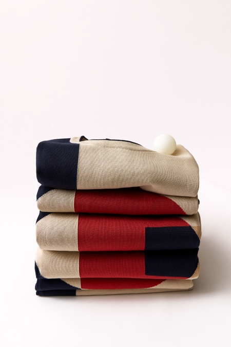 GEOMETRIC INTARSIA KNIT SHORT-SLEEVED SWEATER