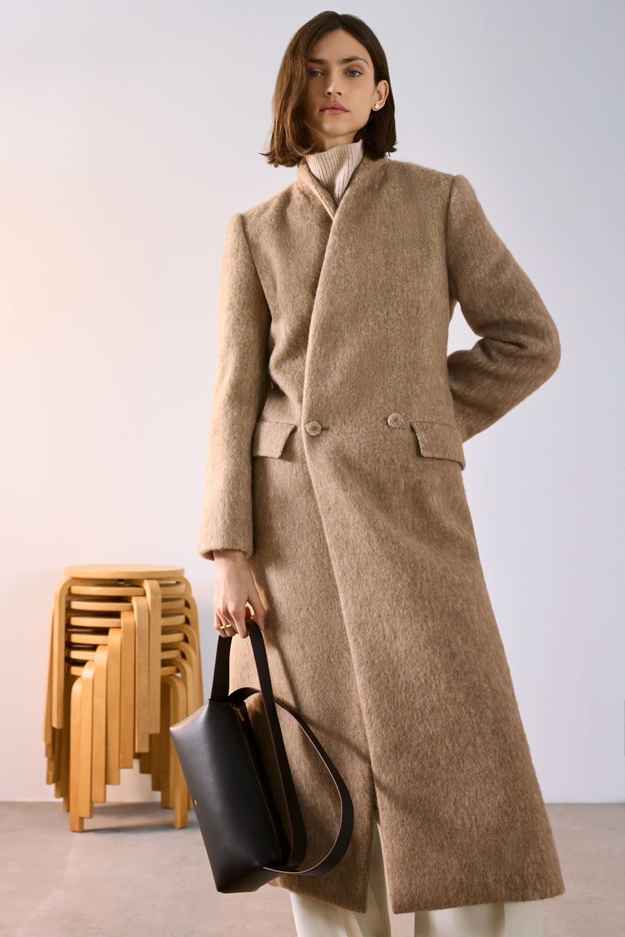 BRUSHED WOOL FITTED LONG COAT