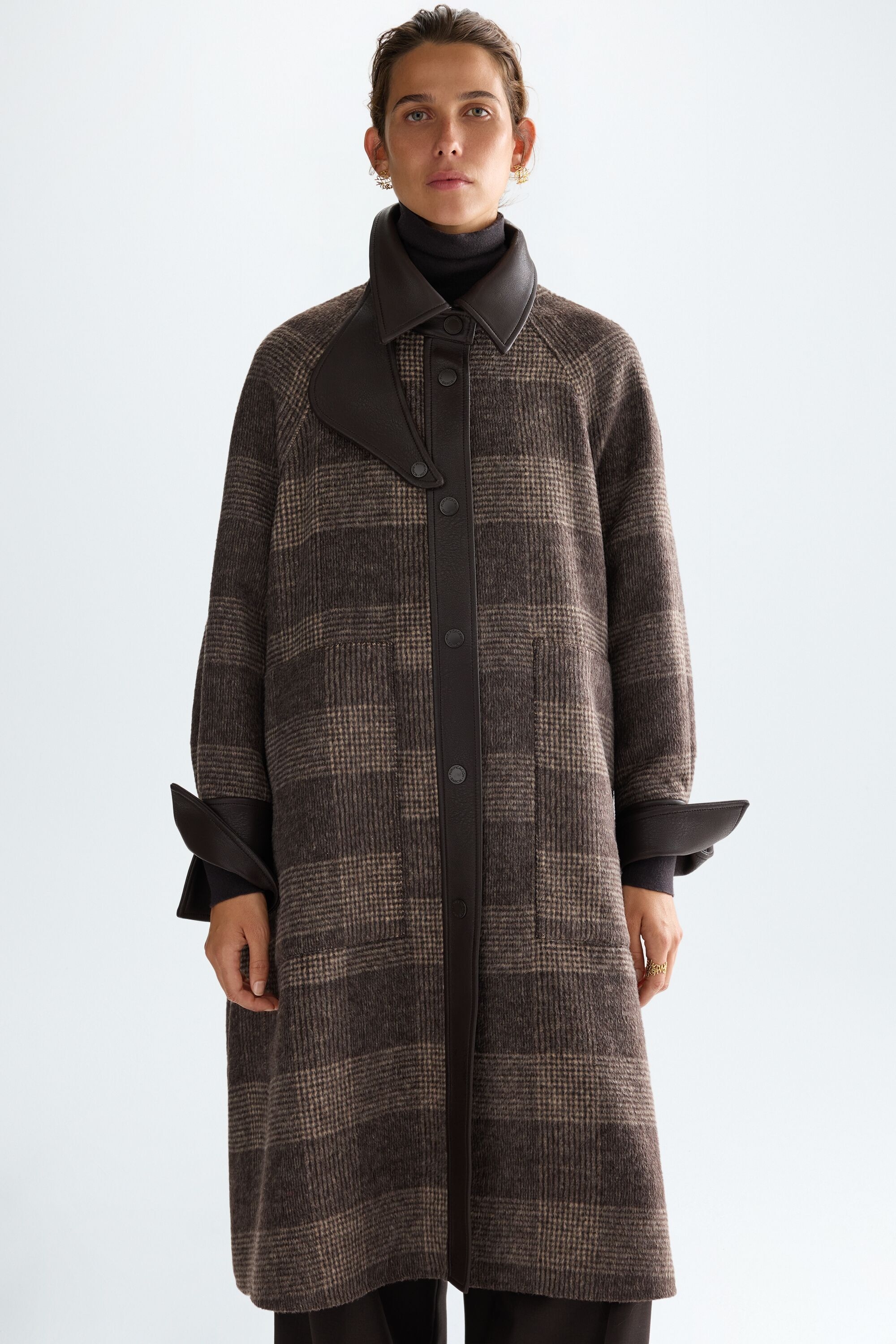 Chequered double-faced wool reversible coat