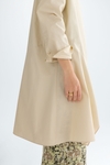 Belt-detailed poplin asymmetric long shirt