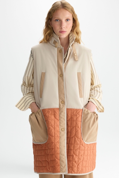 BAUHAUS-QUILTED TECHNICAL COTTON FLANNEL A-LINE GILET