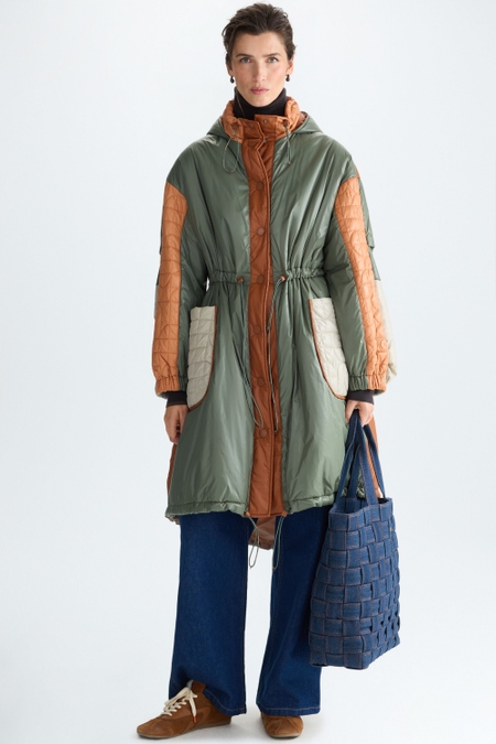 HOODED BAUHAUS QUILTED NYLON COAT