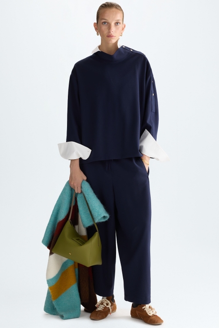CREPE BARREL TROUSERS