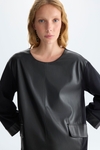 Faux-leather jersey A-line t-shirt with flaps
