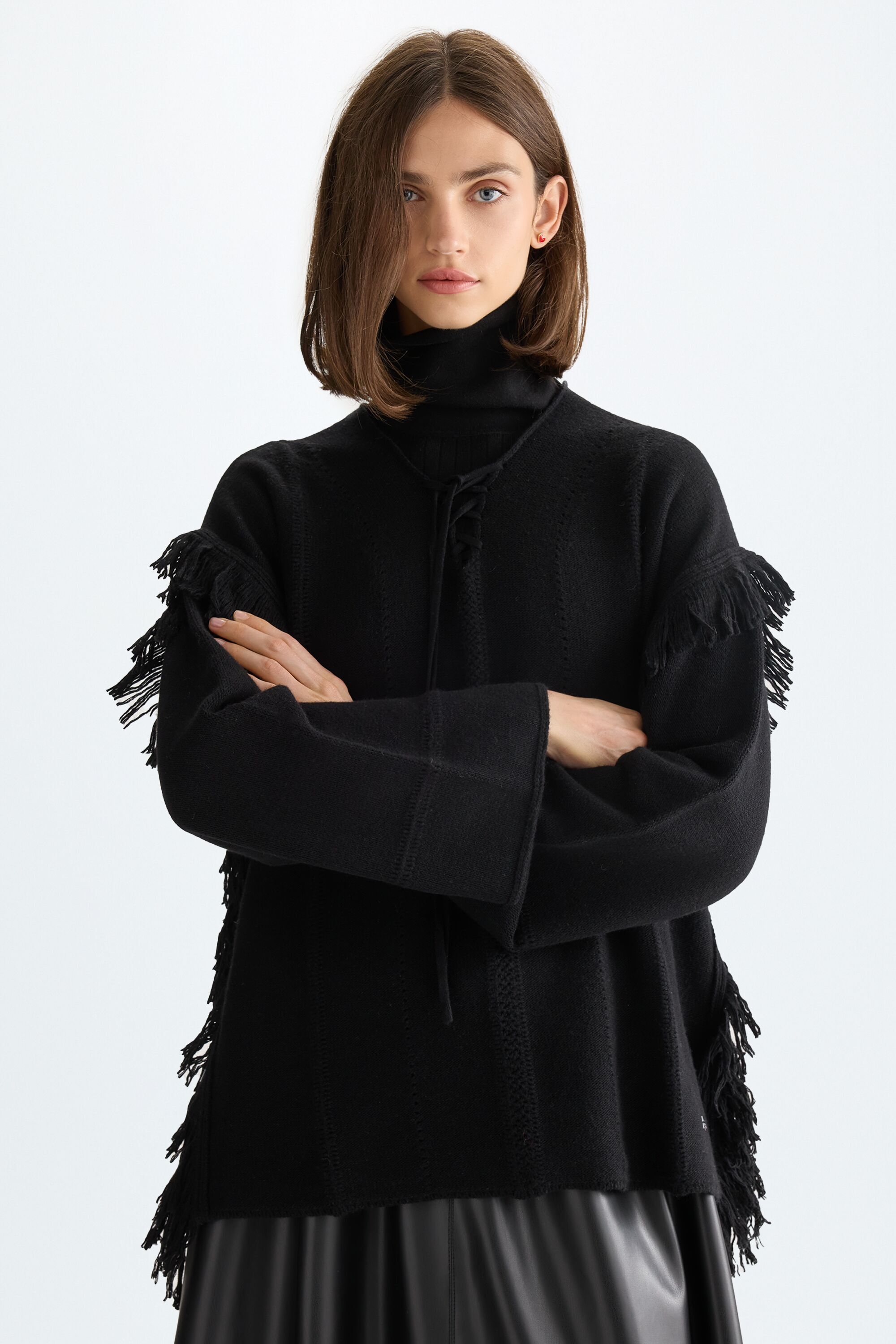 Fringed wool oversize sweater