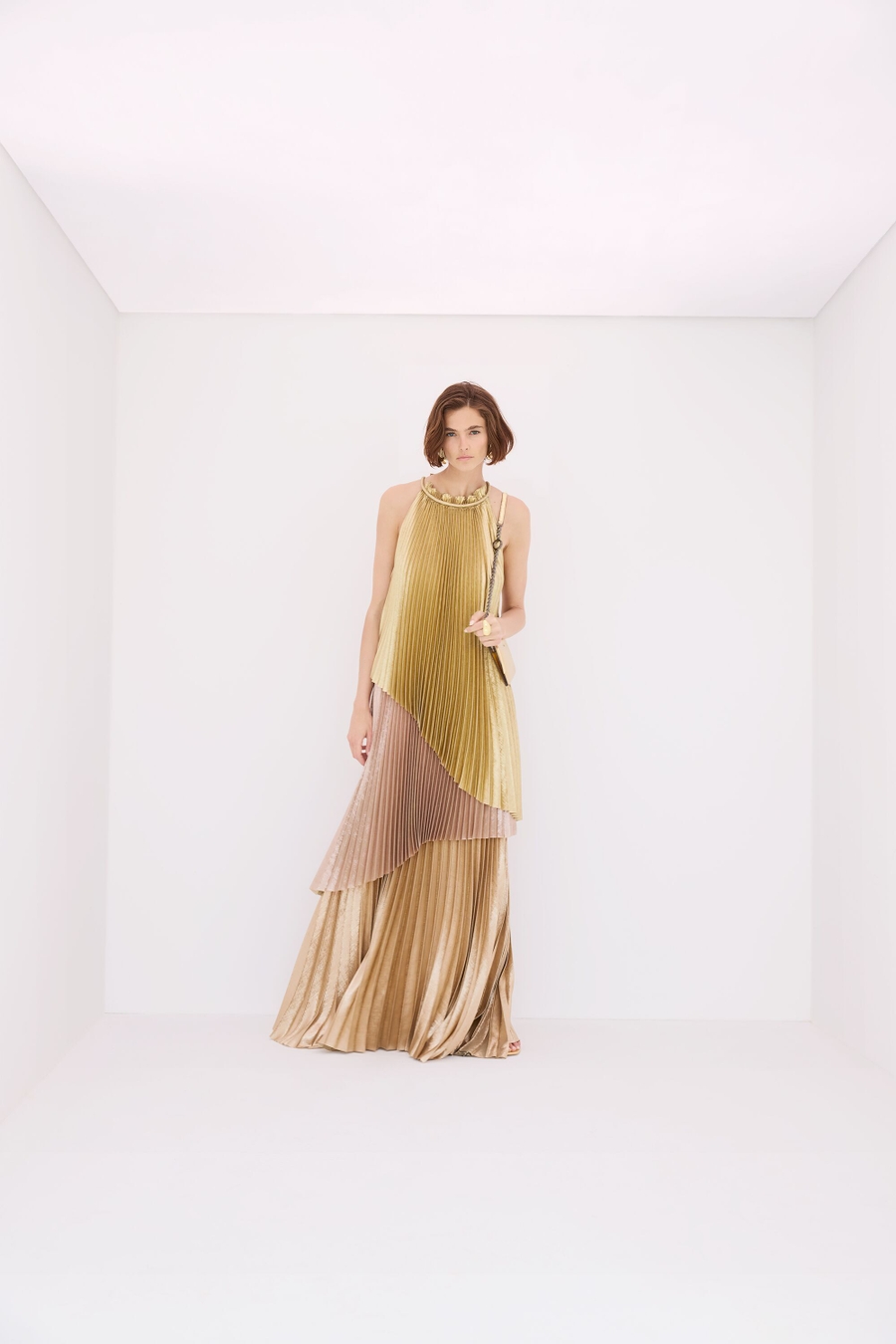 VESTIDO HALTER LAMÉ PLISADO DEGRADADO