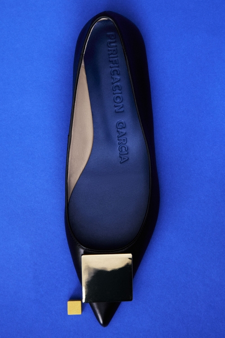 CUBO LEATHER POINT-TOE FLATS