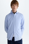 Spread collar textured shirt