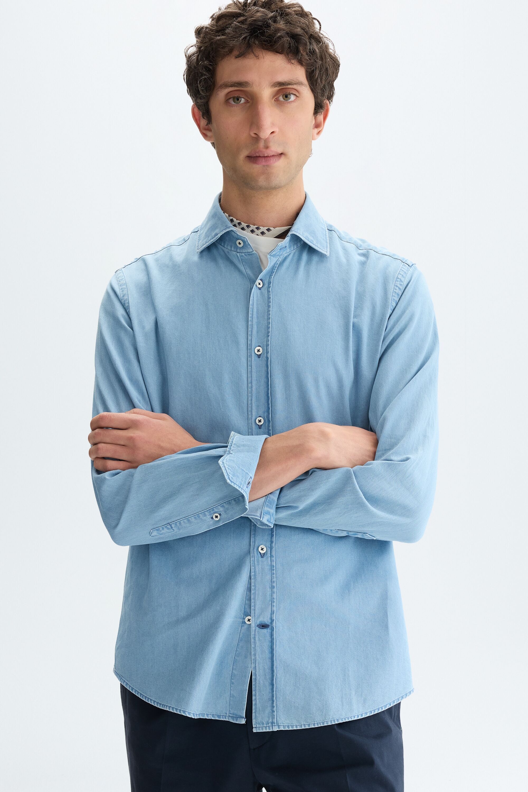 Spread collar denim twill shirt