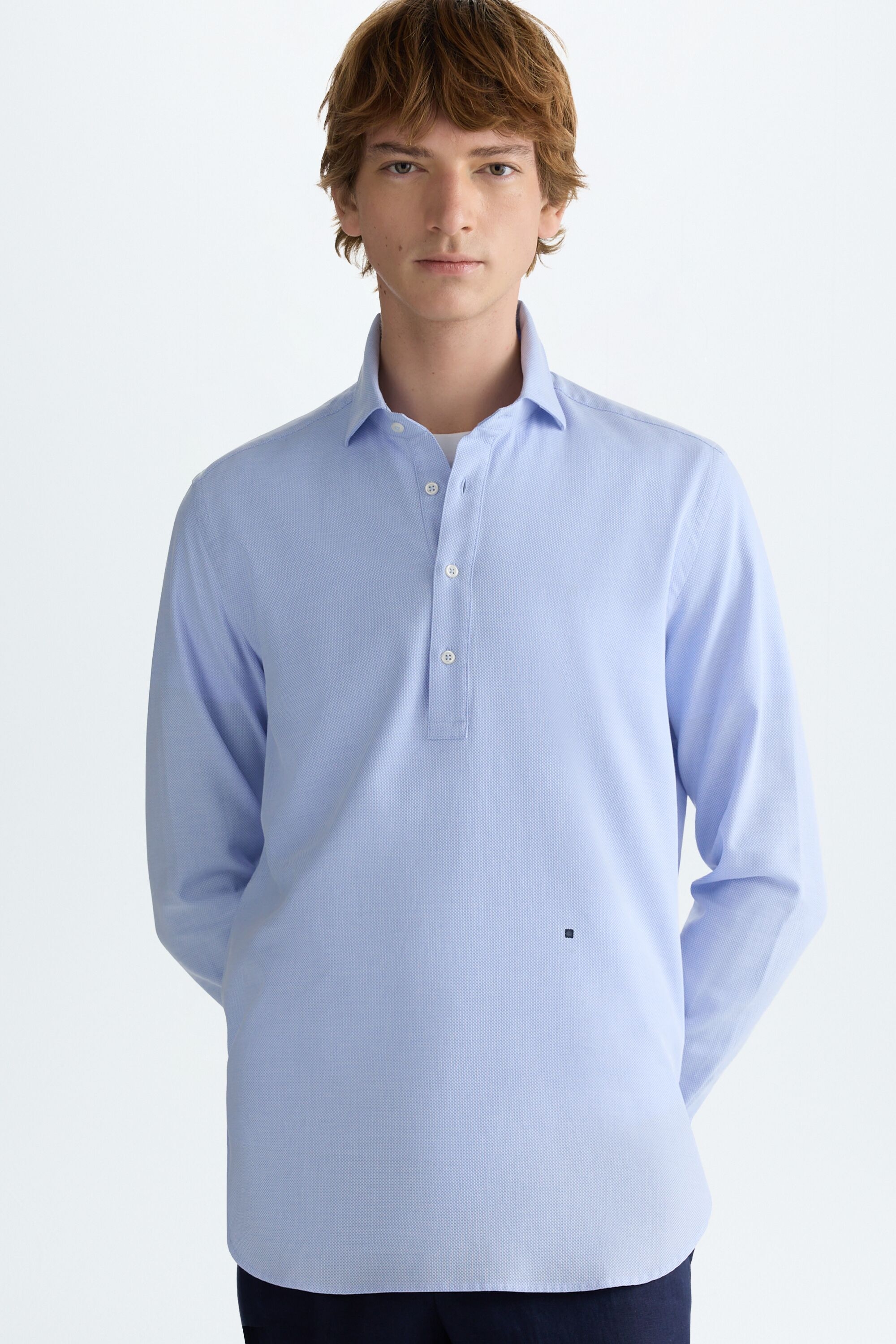 Spread collar textured half-placket shirt