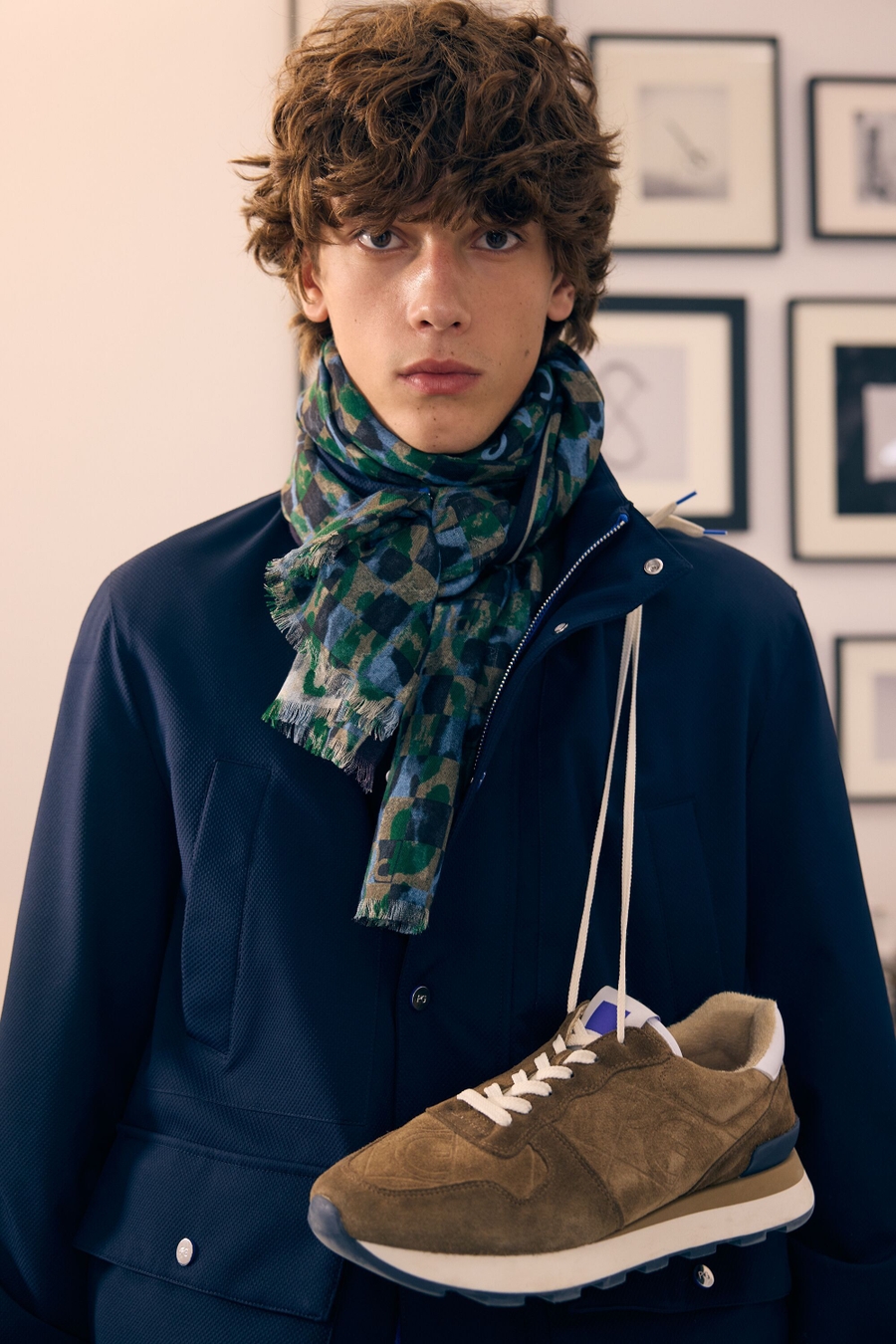 PARKA ESTRUCTURA TÉCNICA IMPERMEABLE