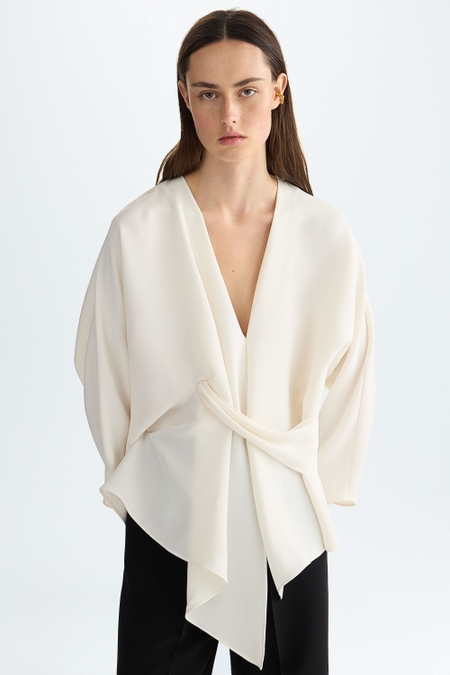 CREPÉ A-LINE LOOSE BLOUSE