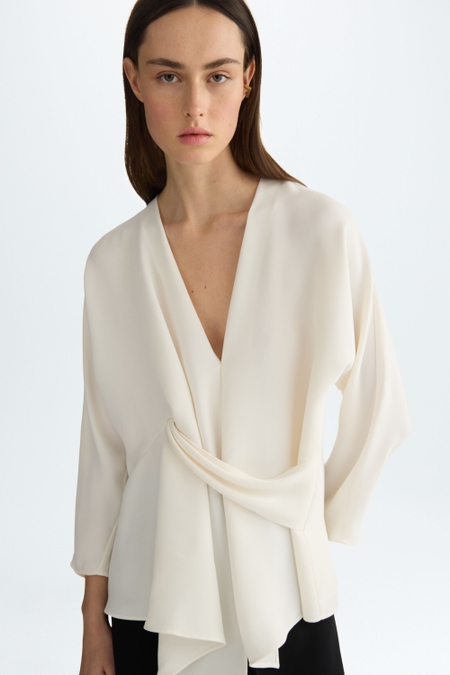 CREPÉ A-LINE LOOSE BLOUSE