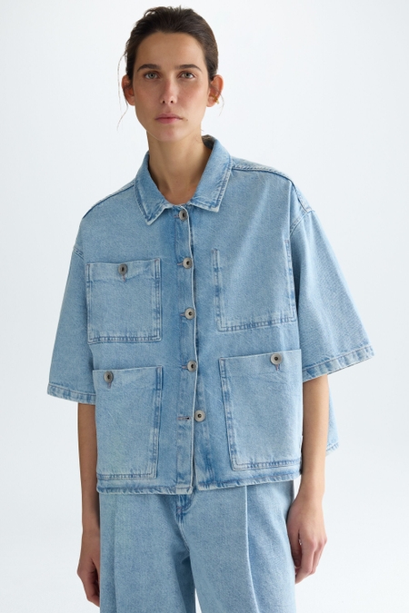 DENIM TWILL STRAIGHT-FIT SHIRT