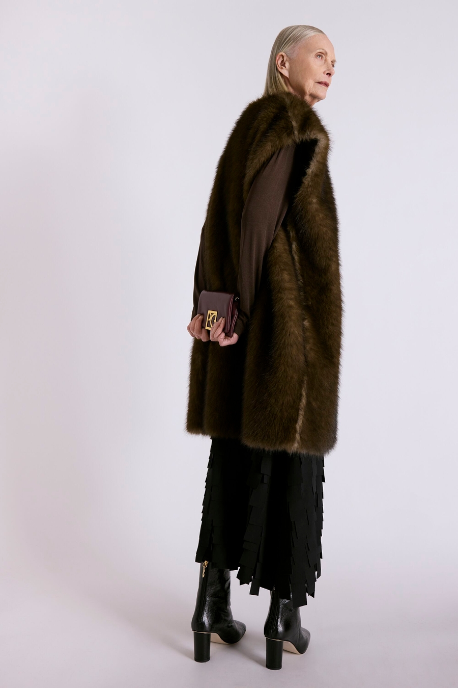 FAUX-FUR OVERSIZE LONG GILET