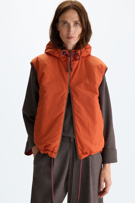 HOODED QUILTED NYLON REVERSIBLE GILET