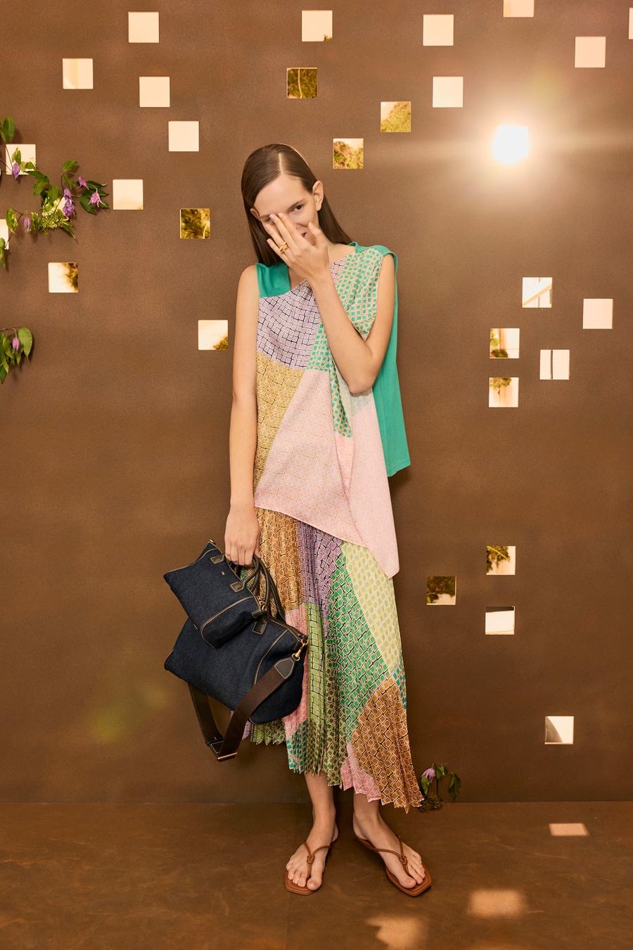 CUBES PRINT TWILL PLEATED MIDI SKIRT