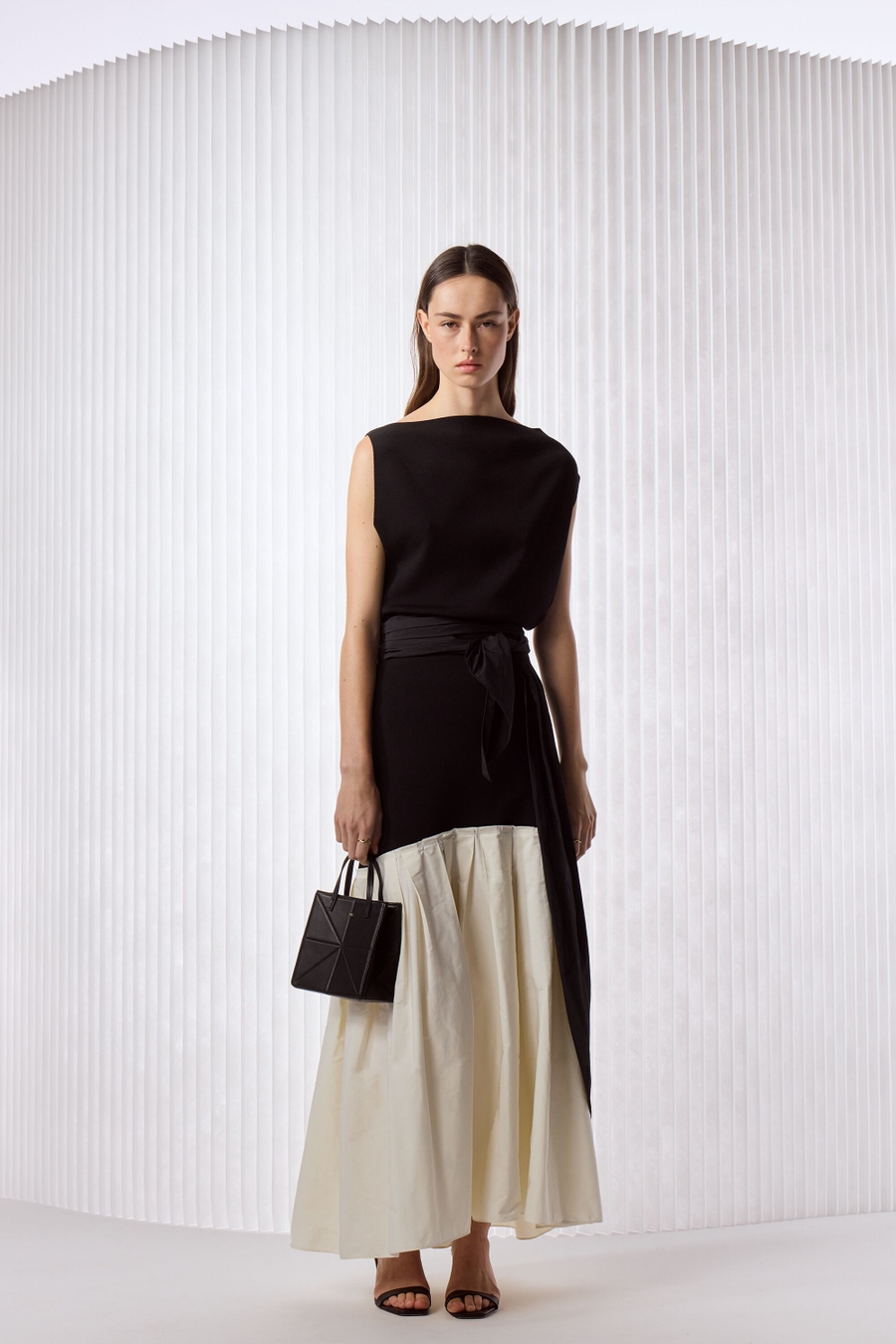 FALDA MULTIPOSICIÓN TAFETA PUNTO STRETCH
