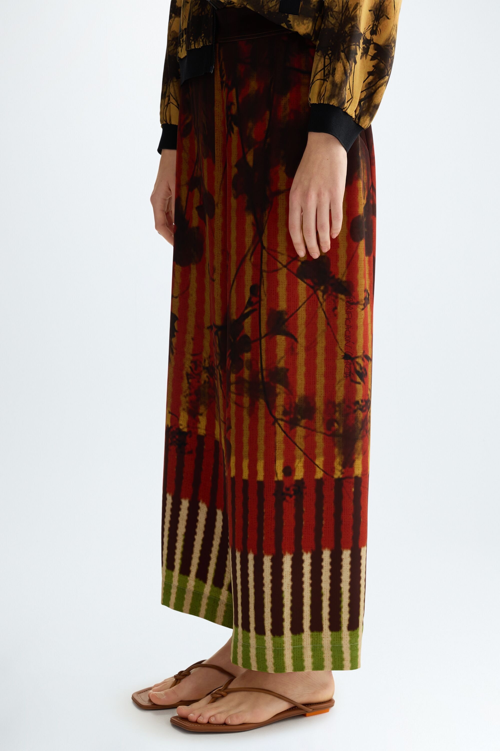 Print crepé wide-leg trousers