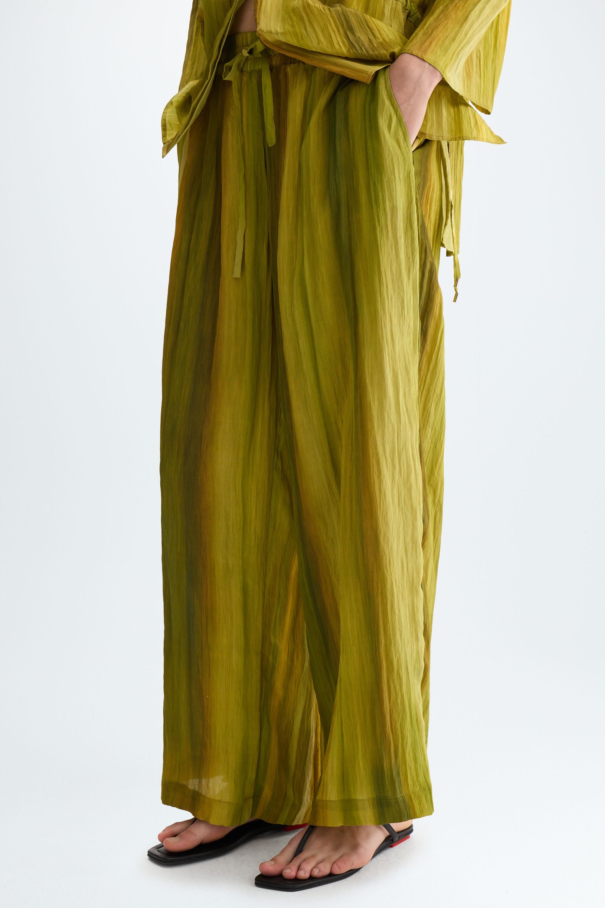 Striped print crinkle satin pyjama-style trousers