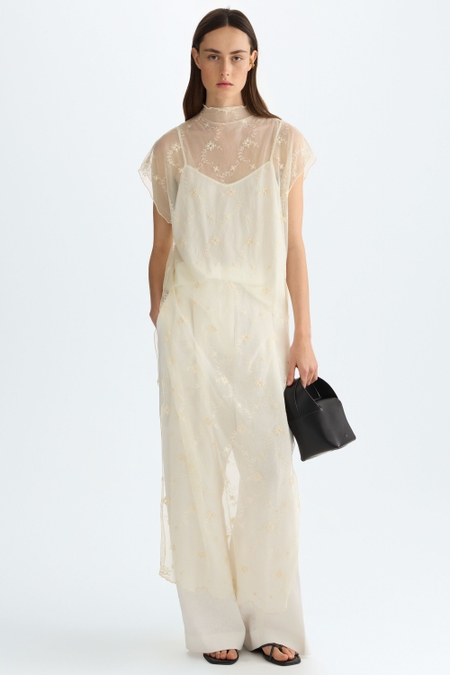 EMBROIDERED TULLE STRAIGHT-FIT LONG T-SHIRT