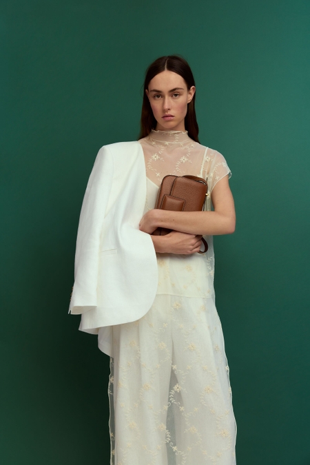 EMBROIDERED TULLE STRAIGHT-FIT LONG T-SHIRT